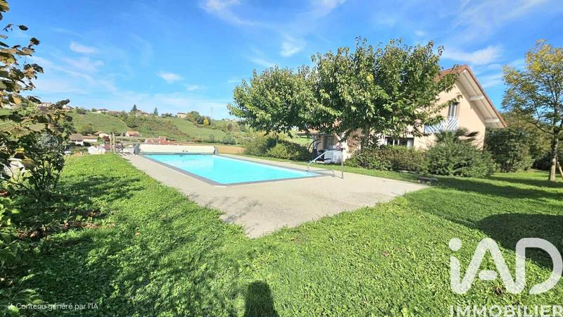 Maison - 136 m² - 6 pièces