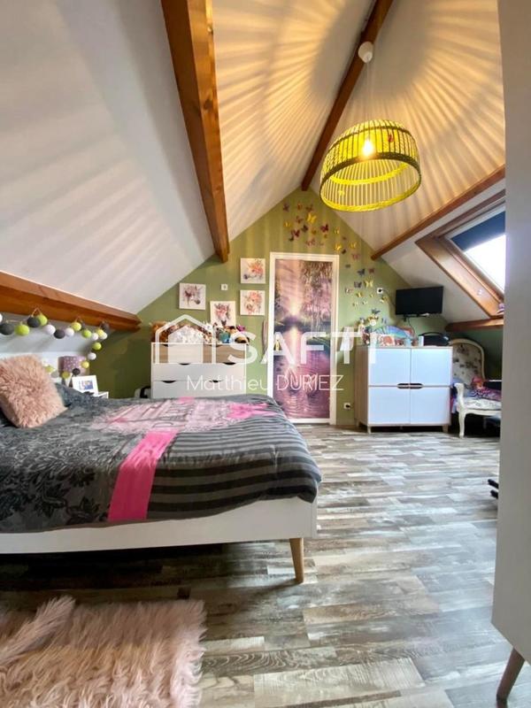 Maison - 160 m² - 10 pièces