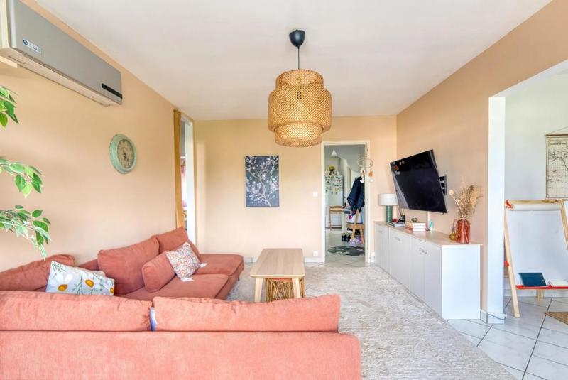 Appartement - 77 m² - 4 pièces