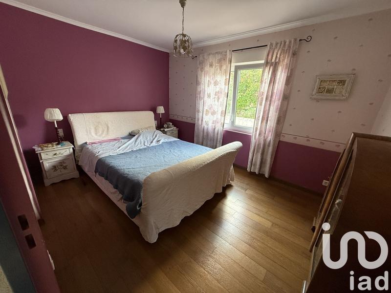 Maison - 237 m² - 8 pièces