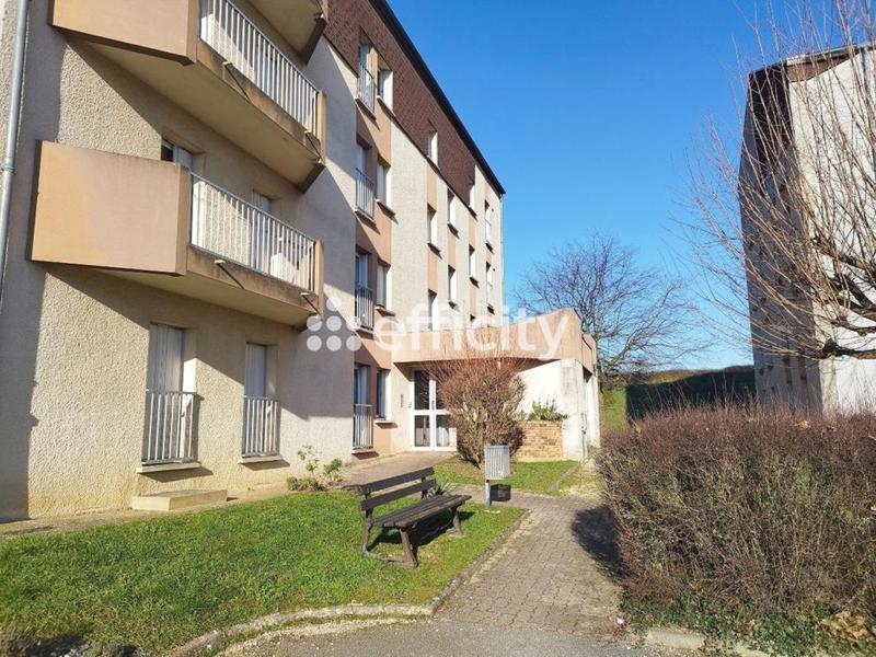 Appartement - 92 m² - 5 pièces