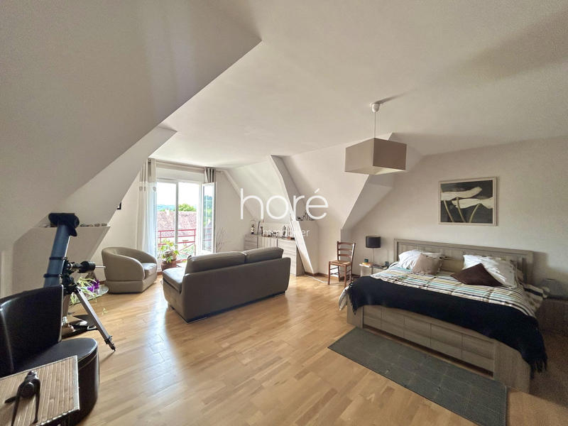 Villa - 275 m² - 9 pièces