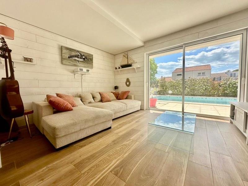 Maison - 160 m² - 5 pièces