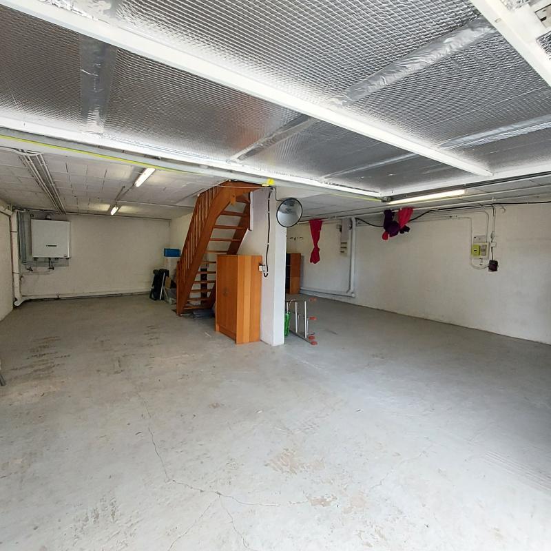 Maison - 147 m² - 6 pièces