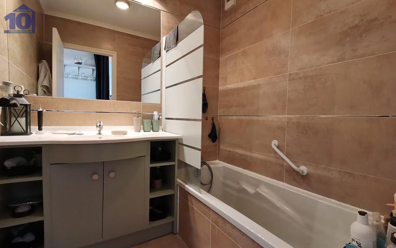 Appartement sur toit - 70 m² - 3 pièces