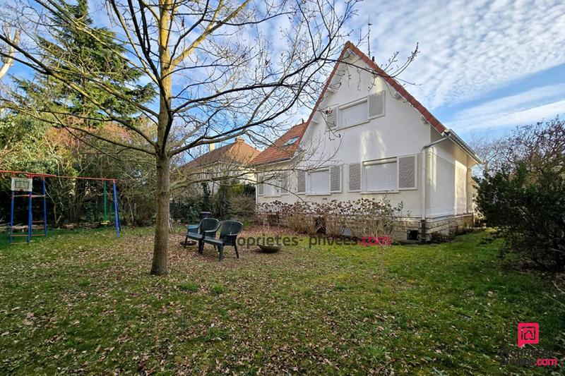 Maison - 150 m² - 8 pièces