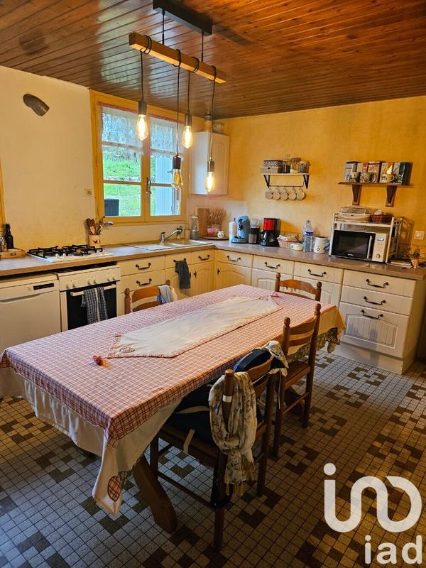 Maison - 140 m² - 6 pièces