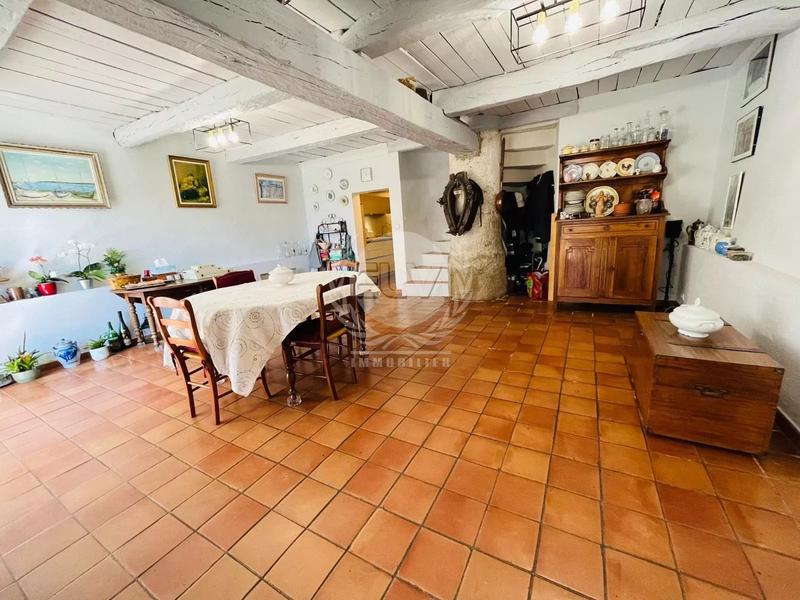 Maison - 143 m² - 4 pièces