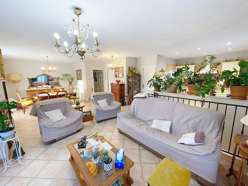 Maison - 167 m² - 4 pièces