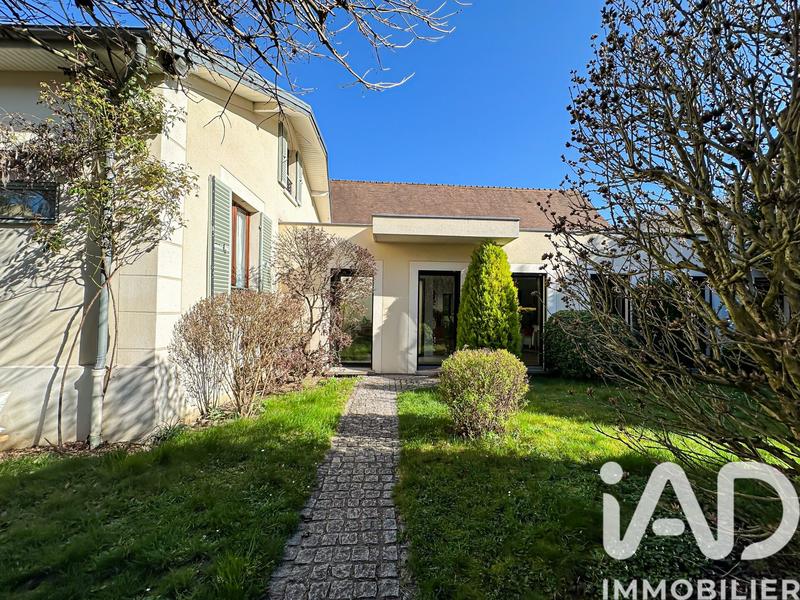 Maison - 160 m² - 7 pièces