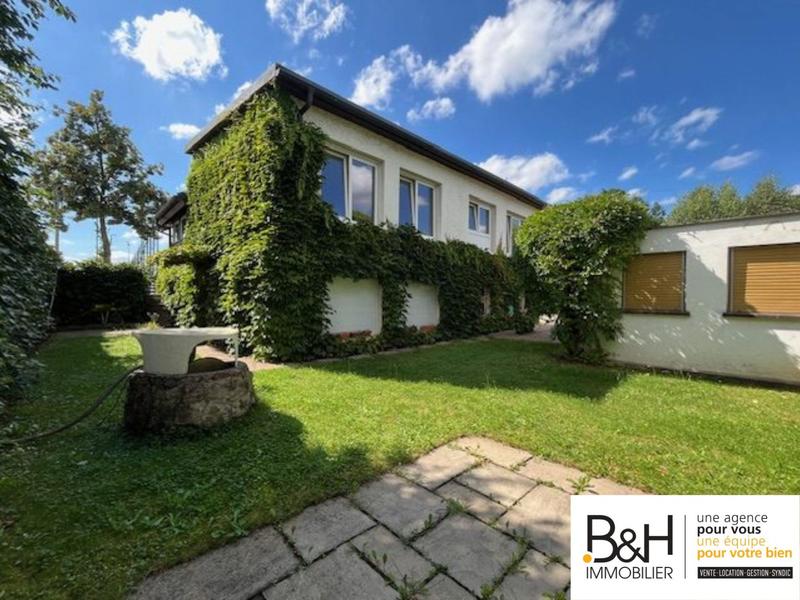 Immeuble - 213 m² - 8 pièces