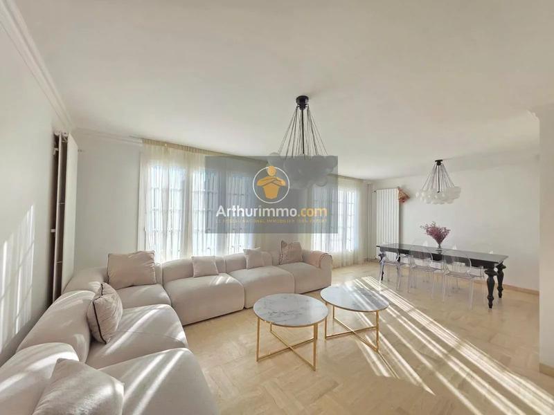 Maison - 180 m² - 6 pièces