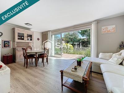 Maison - 93 m² - 5 pièces