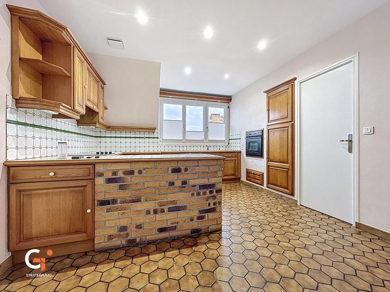 Appartement - 136 m² - 6 pièces