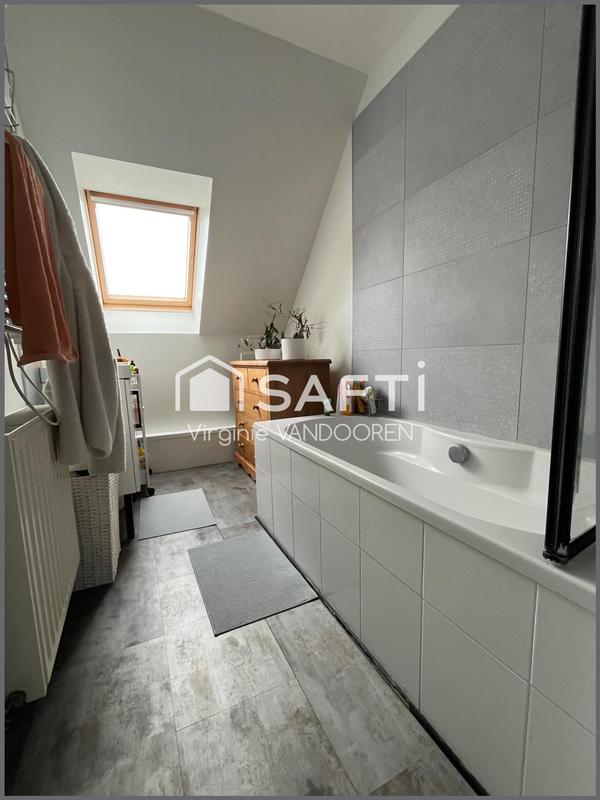 Maison - 122 m² - 7 pièces