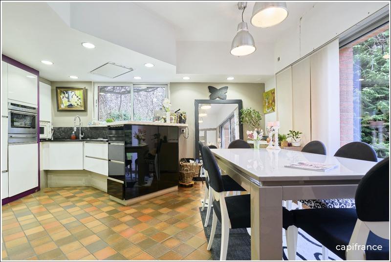 Maison d'architecte - 319 m² - 10 pièces