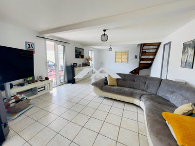 Maison - 230 m² - 7 pièces