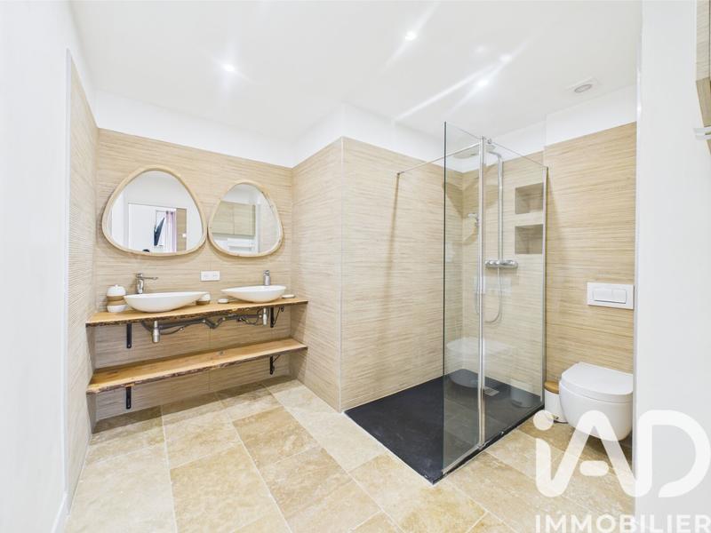 Maison - 444 m² - 14 pièces