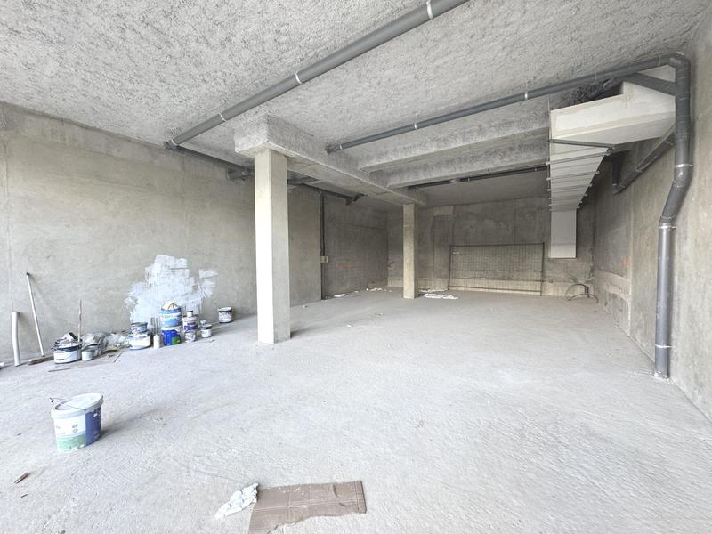 Local commercial - 111 m²