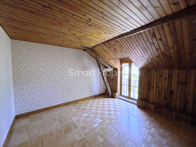 Maison - 251 m² - 7 pièces