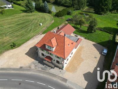 Maison - 255 m² - 8 pièces