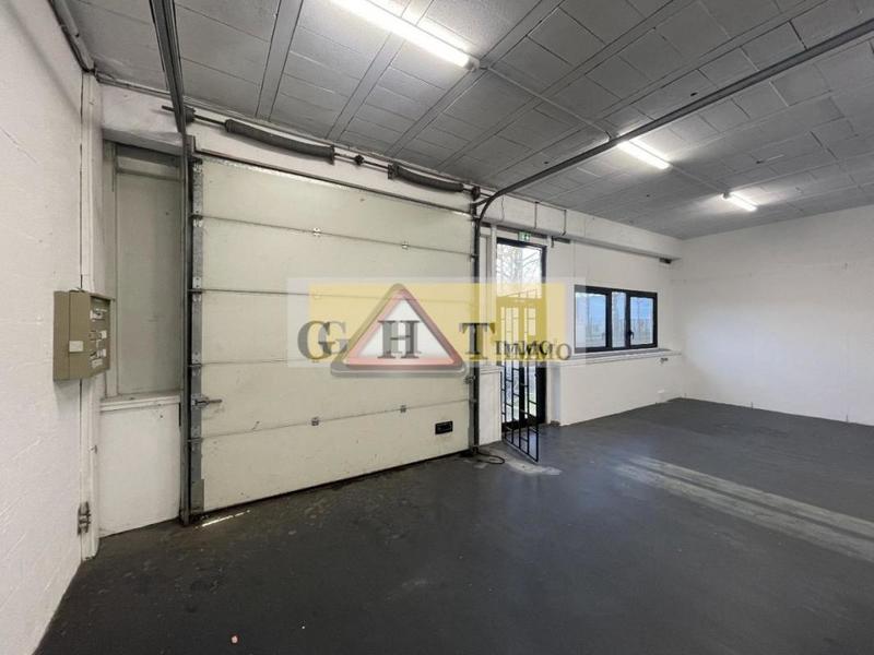 Entrepôt - 277 m²
