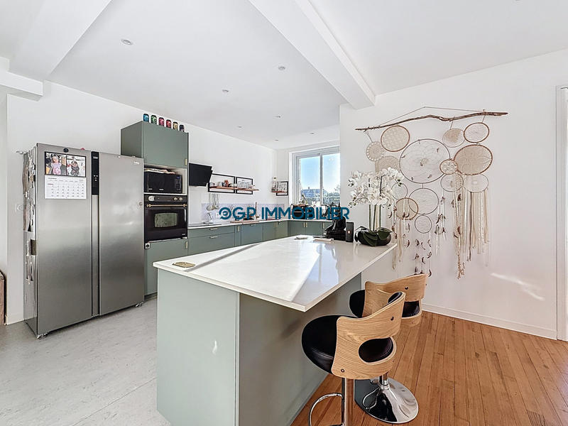 Maison - 146 m² - 5 pièces