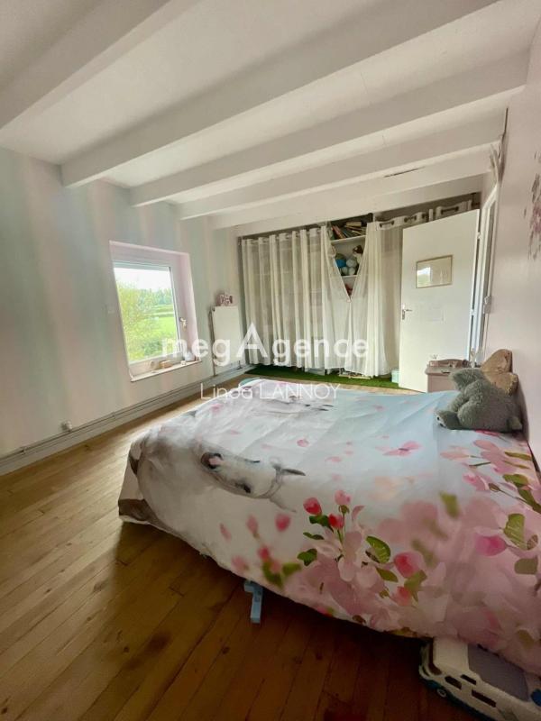 Maison - 330 m² - 16 pièces