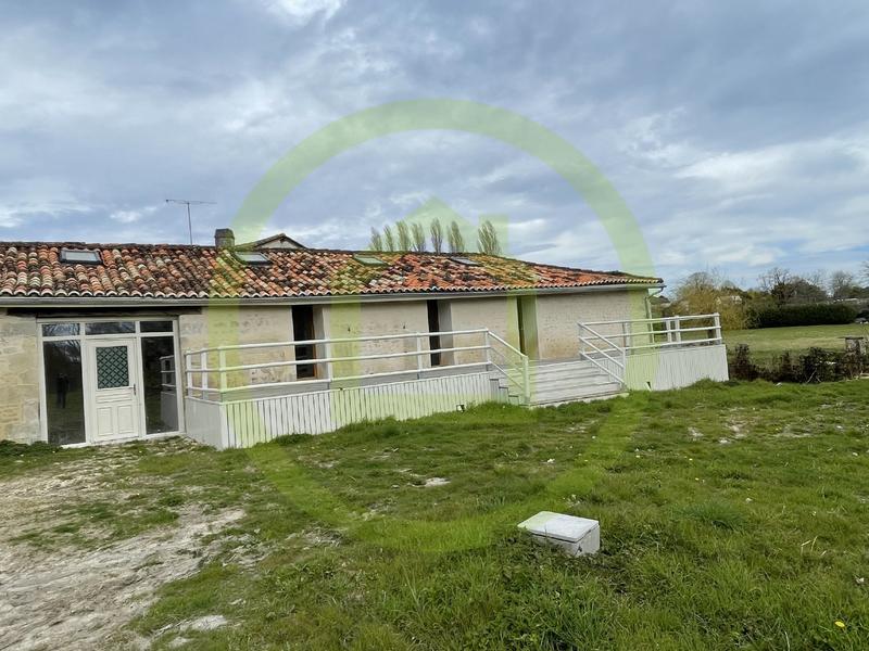 Maison - 210 m² - 5 pièces