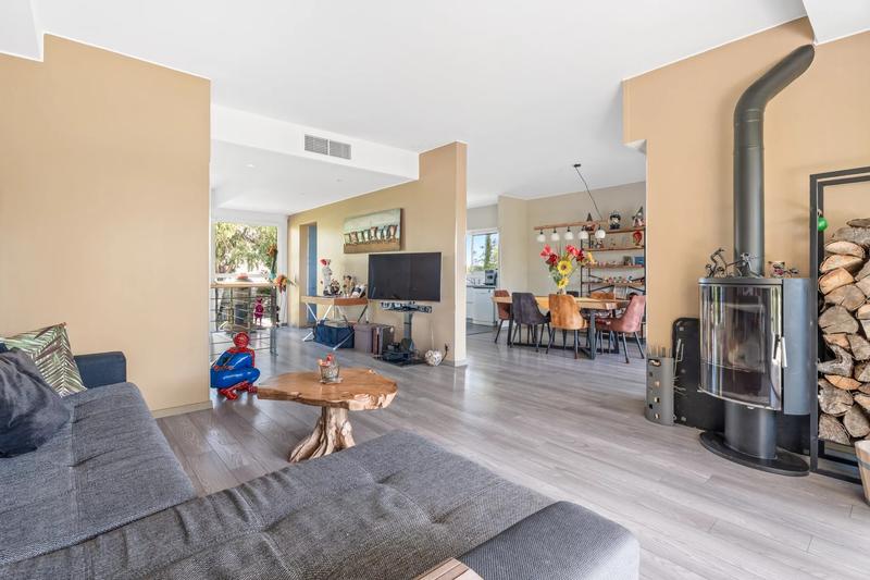 Maison - 185 m² - 7 pièces