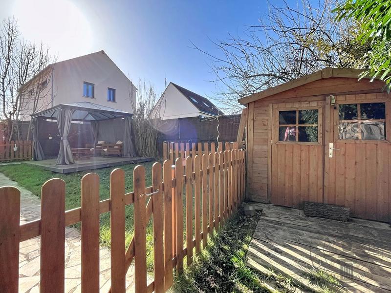 Maison - 163 m² - 8 pièces