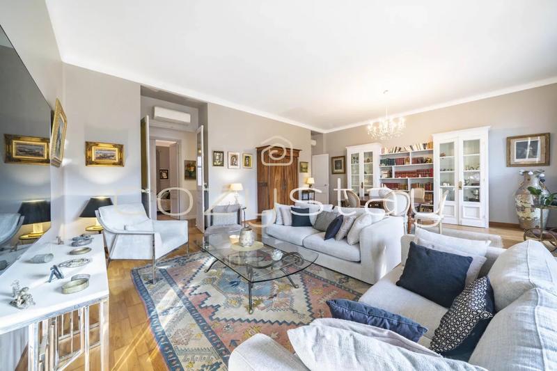 Appartement - 141 m² - 4 pièces