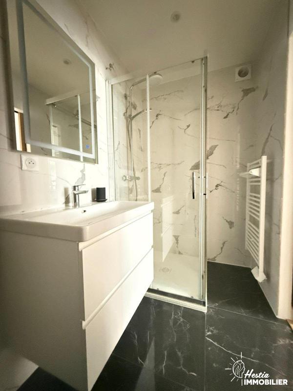 Appartement - 99 m² - 5 pièces