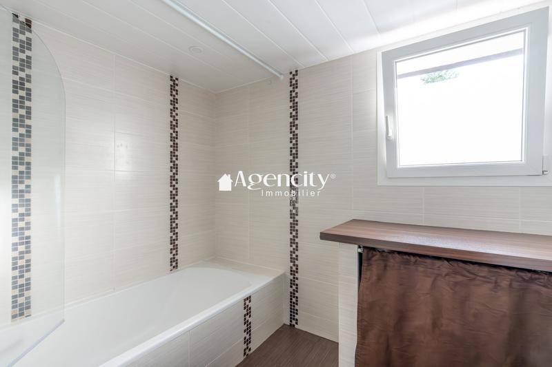 Maison - 70 m² - 3 pièces