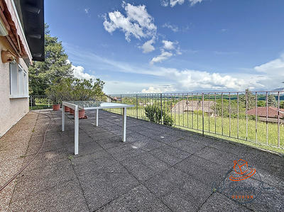 Maison - 135 m² - 5 pièces