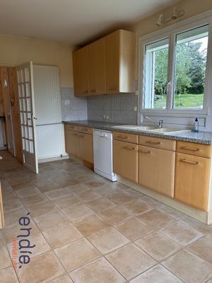 Maison - 240 m² - 10 pièces