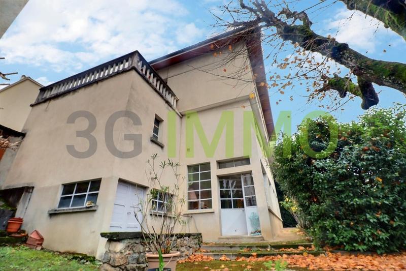 Maison - 171 m² - 7 pièces