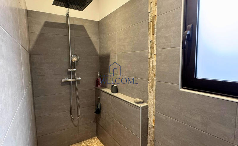 Maison contemporaine - 165 m² - 5 pièces