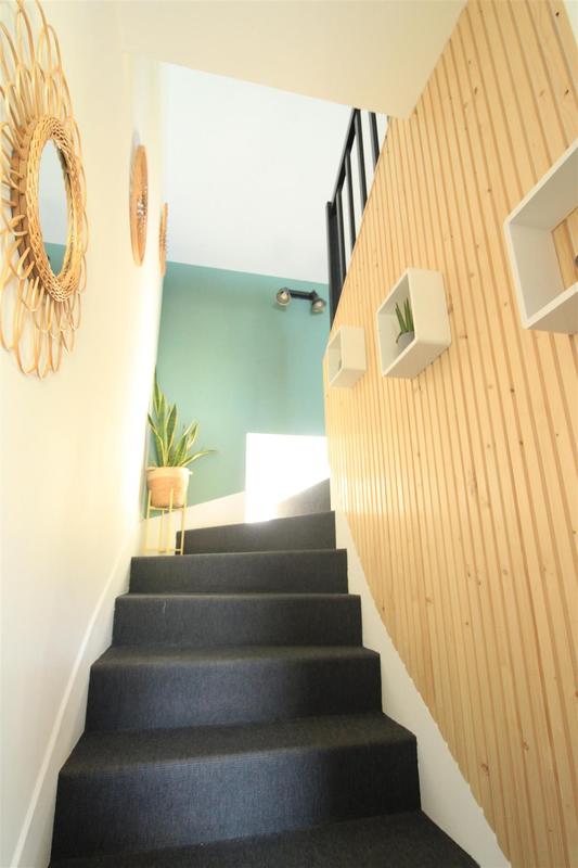 Maison - 220 m² - 7 pièces