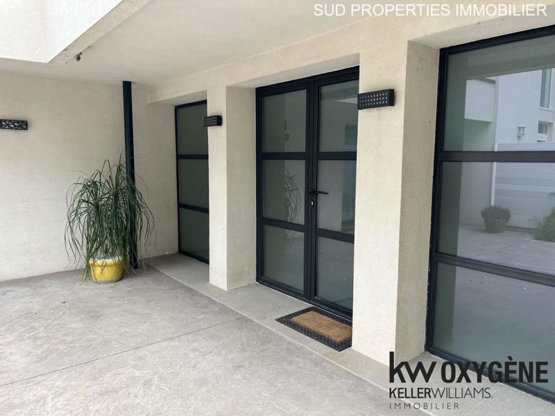 Maison - 210 m² - 6 pièces