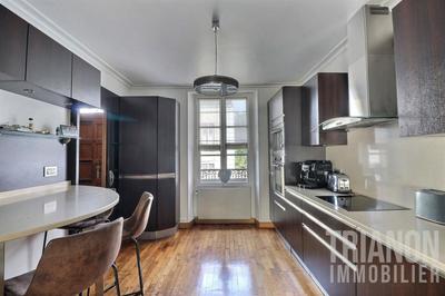 Maison - 157 m² - 7 pièces