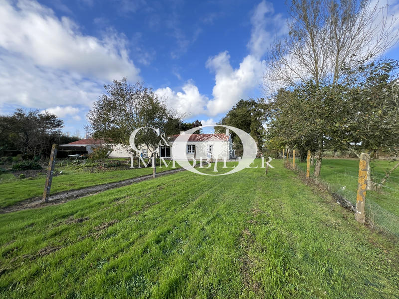 Maison - 176 m² - 9 pièces