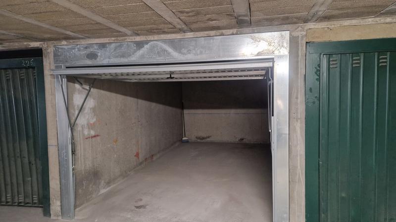 Parking / Garage - 15 m²