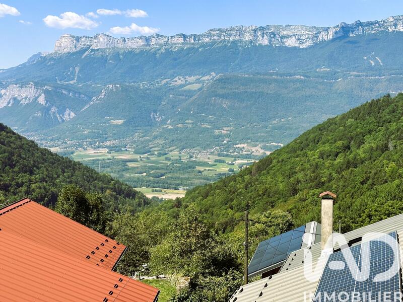 Maison - 102 m² - 2 pièces