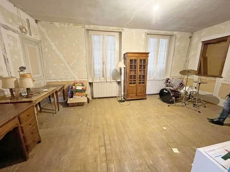 Maison - 140 m² - 7 pièces