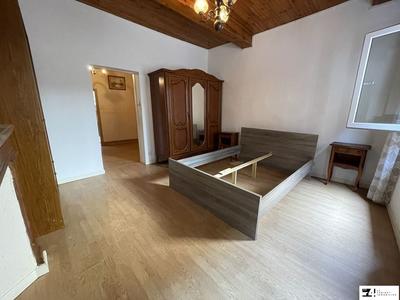 Maison traditionnelle - 177 m² - 7 pièces