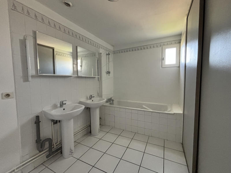 Maison - 83 m² - 4 pièces