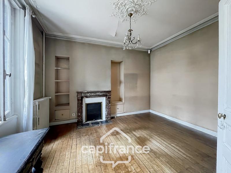 Maison - 205 m² - 8 pièces