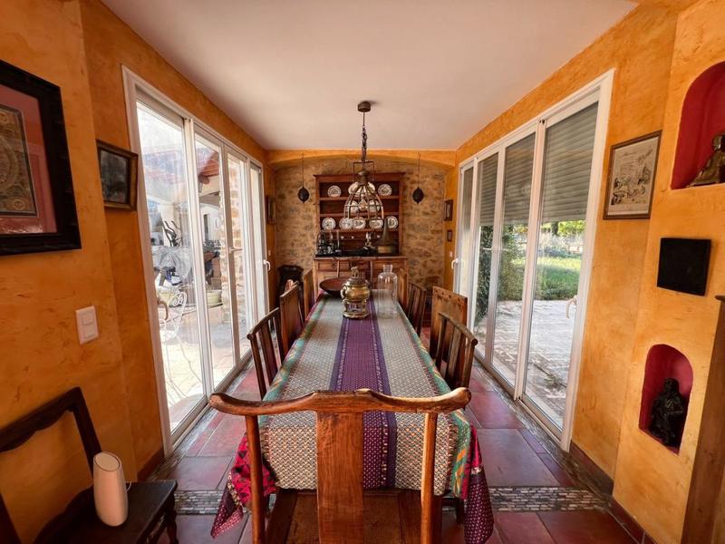 Villa - 269 m² - 8 pièces