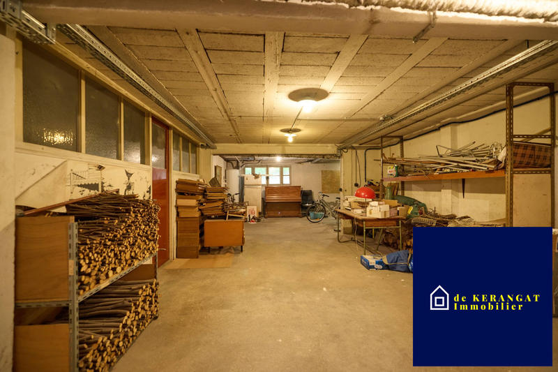 Maison traditionnelle - 230 m² - 8 pièces